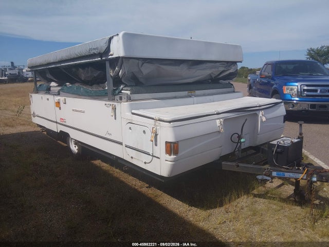 2002 Coleman Camper Trailer მანქანა იყიდება აუქციონზე, vin: 4CP651H1827230069, აუქციონის ნომერი: 45982221