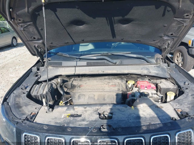45982231 :رقم المزاد ، 3C4NJCBB2KT699771 vin ، 2019 Jeep Compass Latitude Fwd مزاد بيع