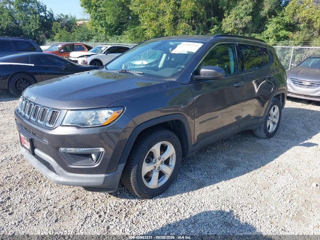 45982231 :رقم المزاد ، 3C4NJCBB2KT699771 vin ، 2019 Jeep Compass Latitude Fwd مزاد بيع