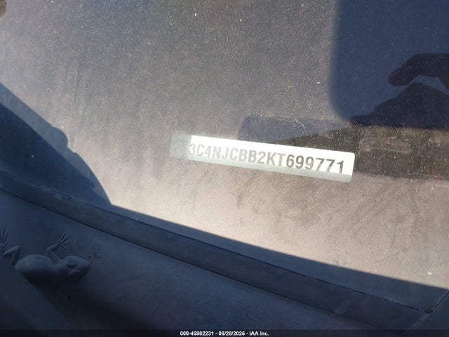 45982231 :رقم المزاد ، 3C4NJCBB2KT699771 vin ، 2019 Jeep Compass Latitude Fwd مزاد بيع
