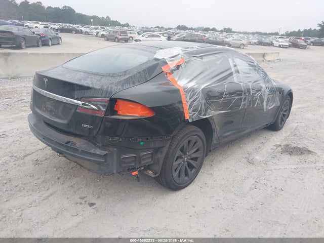 Продажа на аукционе авто 2018 Tesla Model S, vin: 5YJSA1E2XJF273374, номер лота: 45982233