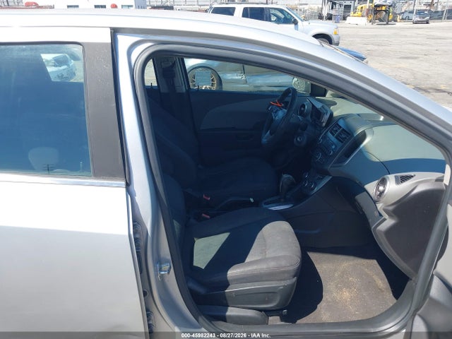 Продажа на аукционе авто 2013 Chevrolet Sonic Lt Auto, vin: 1G1JC6SH5D4175305, номер лота: 45982243
