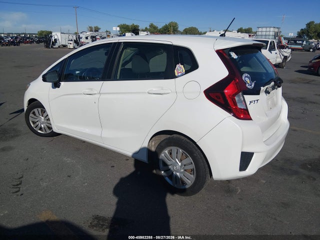 Honda FIT LX 2017 JHMGK5H5XHS023161 Image 3