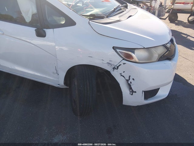Honda FIT LX 2017 JHMGK5H5XHS023161 Image 6