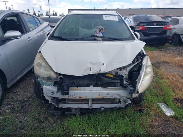 Auction sale of the 2013 Toyota Prius C Three, vin: JTDKDTB39D1543370, lot number: 45982305