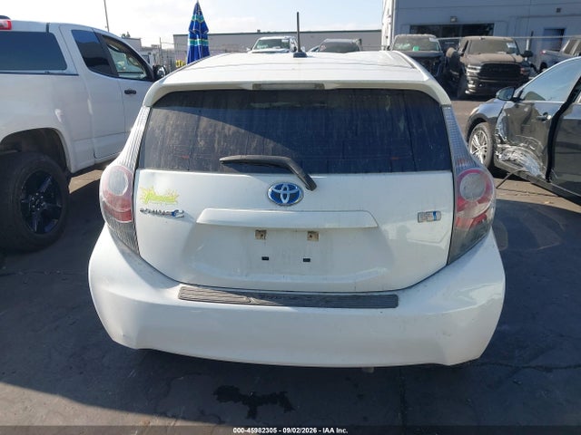 Auction sale of the 2013 Toyota Prius C Three, vin: JTDKDTB39D1543370, lot number: 45982305