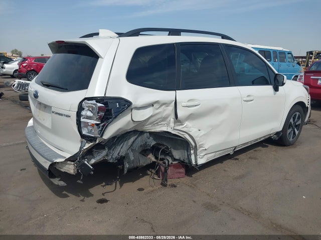 Subaru Forester 2.5i Premium 2018 JF2SJAGC7JH569511 Image 6