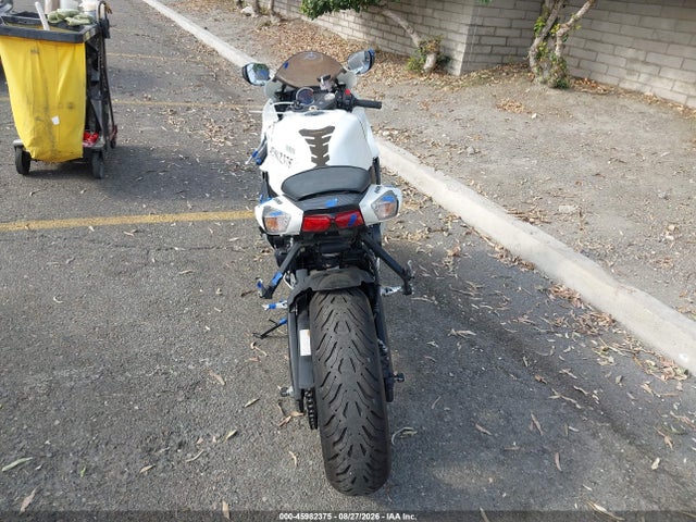 2011 Suzuki Gsx-r600 მანქანა იყიდება აუქციონზე, vin: JS1GN7FA1B2103213, აუქციონის ნომერი: 45982375