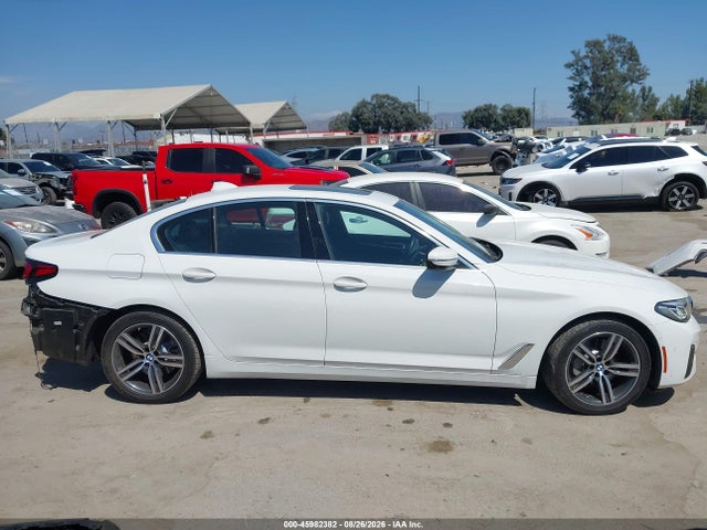 WBA13AG05MCF31349 BMW 530e