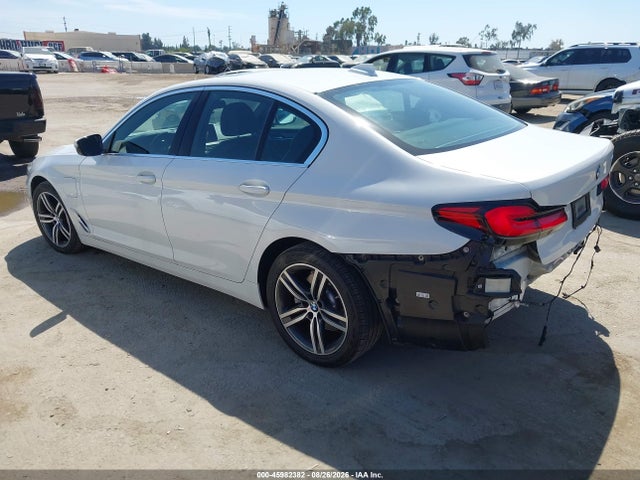 WBA13AG05MCF31349 BMW 530e