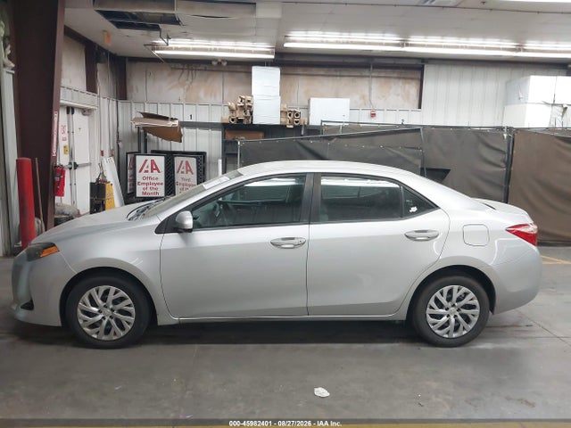 Toyota COROLLA LE 2018 2T1BURHE1JC034327 Image 14