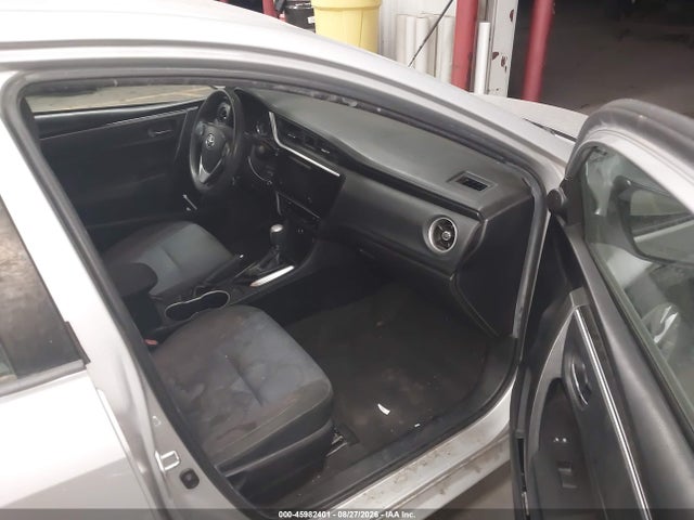 Toyota COROLLA LE 2018 2T1BURHE1JC034327 Image 5