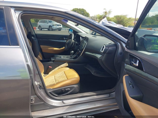 45982463 :رقم المزاد ، 1N4AA6APXHC360683 vin ، 2017 Nissan Maxima 3.5 Sr مزاد بيع