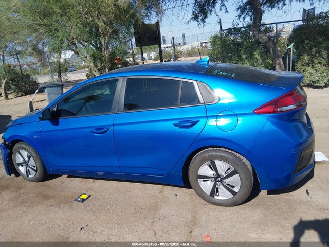 KMHC65LC3HU058179 Hyundai Ioniq Hybrid Blue