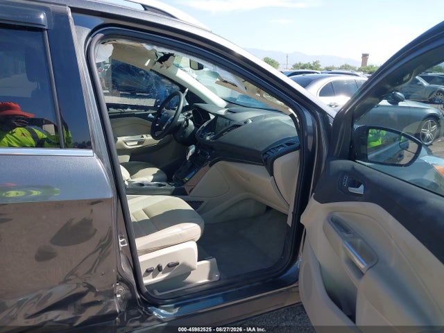 Ford Escape Titanium 2016 1FMCU0J90GUB73160 Image 5