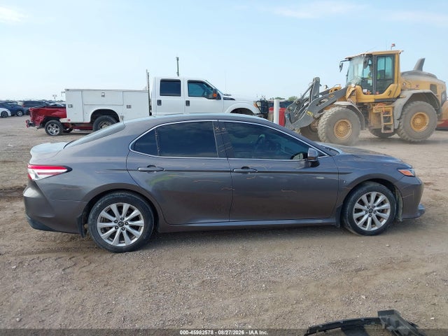 Aukcja sprzedaży 2018 Toyota Camry Le, vin: 4T1B11HK5JU558658, numer aukcji: 45982578