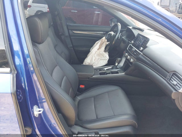 45982679 :رقم المزاد ، 1HGCV1F39MA064352 vin ، 2021 Honda Accord Sport مزاد بيع