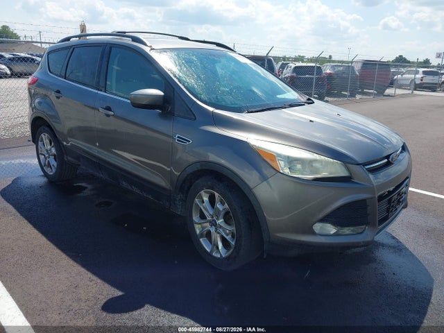 2013 Ford Escape Se მანქანა იყიდება აუქციონზე, vin: 1FMCU0G99DUB69658, აუქციონის ნომერი: 45982744