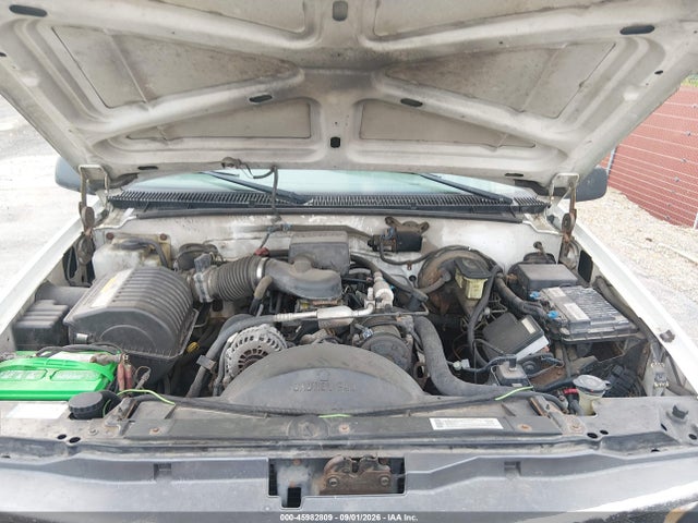 Продаж на аукціоні авто 2000 Chevrolet K2500, vin: 1GCGK24R4YR209388, номер лоту: 45982809