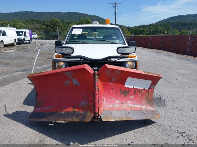 Продаж на аукціоні авто 2000 Chevrolet K2500, vin: 1GCGK24R4YR209388, номер лоту: 45982809
