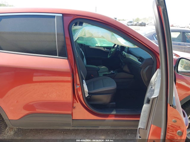 Продажа на аукционе авто 2020 Ford Escape Se, vin: 1FMCU9G61LUA98724, номер лота: 45982904