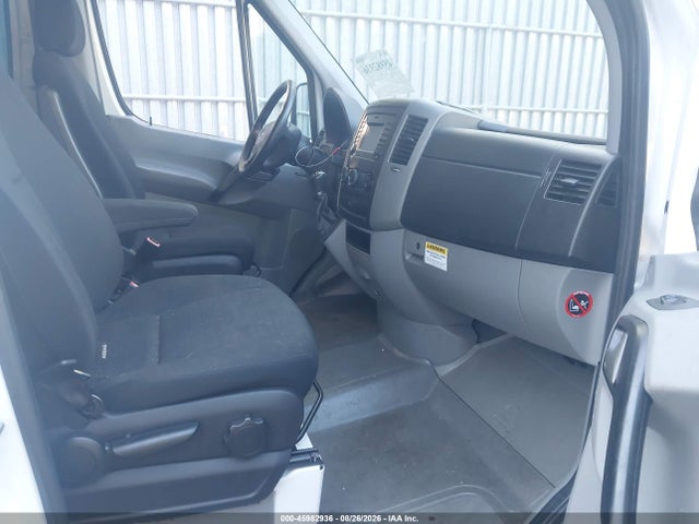 Продаж на аукціоні авто 2017 Mercedes-benz Sprinter 2500 High Roof V6, vin: WD4PE8CD8HP550312, номер лоту: 45982936