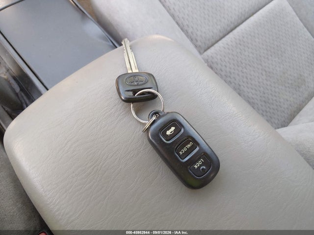 45982944 :رقم المزاد ، 4T1BE32K62U550031 vin ، 2002 Toyota Camry Le مزاد بيع