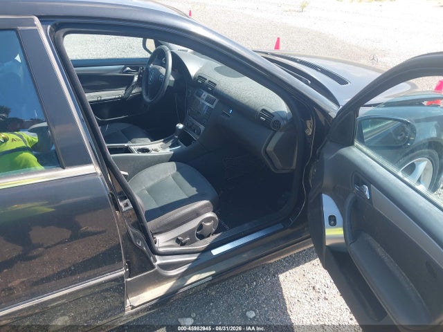 Продаж на аукціоні авто 2006 Mercedes-benz C 230 Sport, vin: WDBRF52H66F735169, номер лоту: 45982945