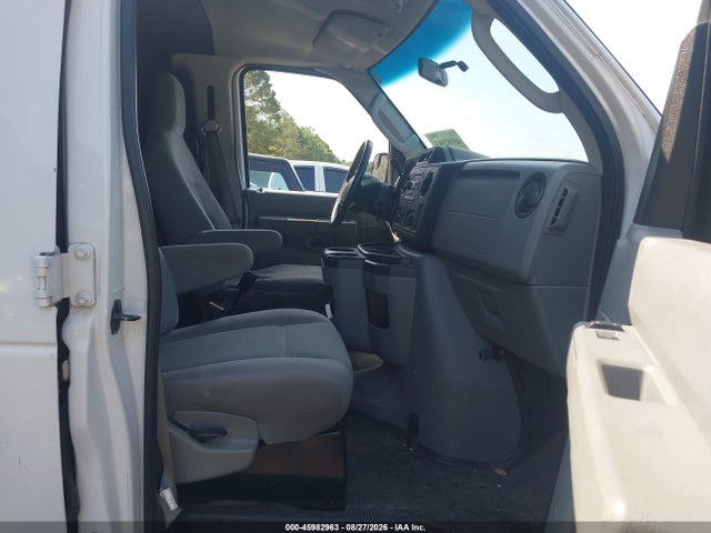 Продажа на аукционе авто 2011 Ford E-350 Super Duty Commercial, vin: 1FTSS3EL8BDA93630, номер лота: 45982963