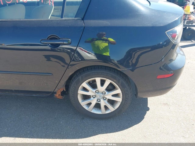 2007 Mazda Mazda3 I მანქანა იყიდება აუქციონზე, vin: JM1BK32F471619517, აუქციონის ნომერი: 45982991