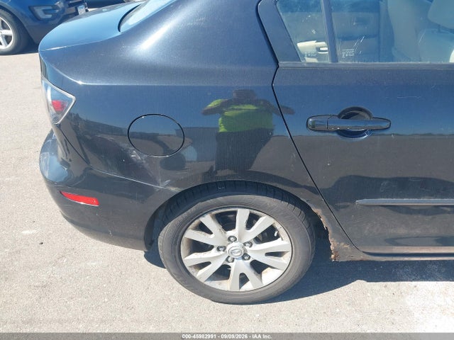 2007 Mazda Mazda3 I მანქანა იყიდება აუქციონზე, vin: JM1BK32F471619517, აუქციონის ნომერი: 45982991