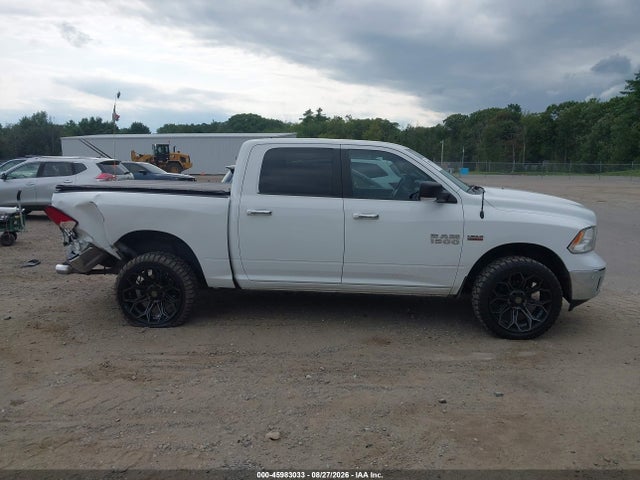 2017 Ram 1500 Big Horn  4x4 5'7 Box მანქანა იყიდება აუქციონზე, vin: 1C6RR7LT6HS691814, აუქციონის ნომერი: 45983033