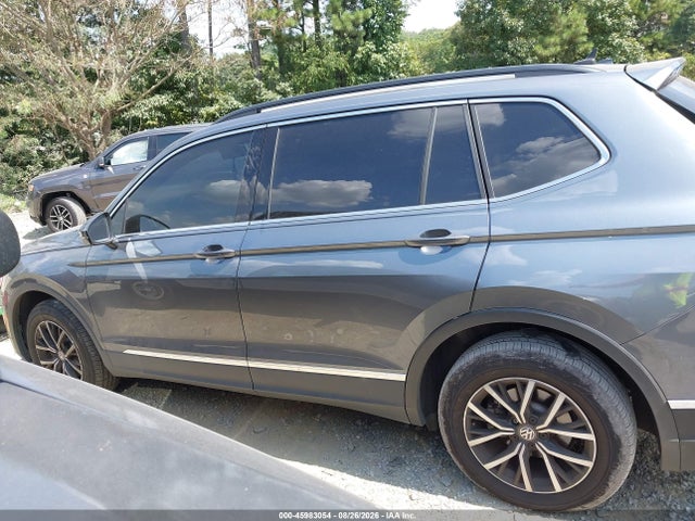 2021 Volkswagen Tiguan მანქანა იყიდება აუქციონზე, vin: 3VV3B7AX2MM071295, აუქციონის ნომერი: 45983054