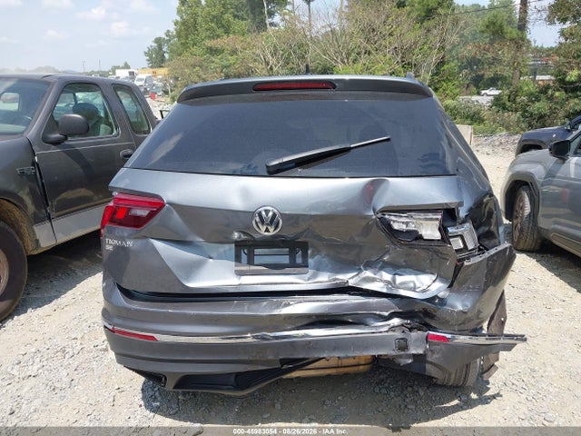 2021 Volkswagen Tiguan მანქანა იყიდება აუქციონზე, vin: 3VV3B7AX2MM071295, აუქციონის ნომერი: 45983054