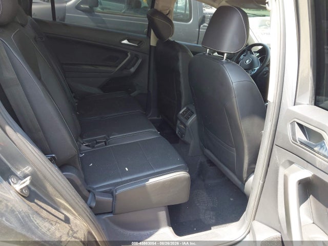 2021 Volkswagen Tiguan მანქანა იყიდება აუქციონზე, vin: 3VV3B7AX2MM071295, აუქციონის ნომერი: 45983054