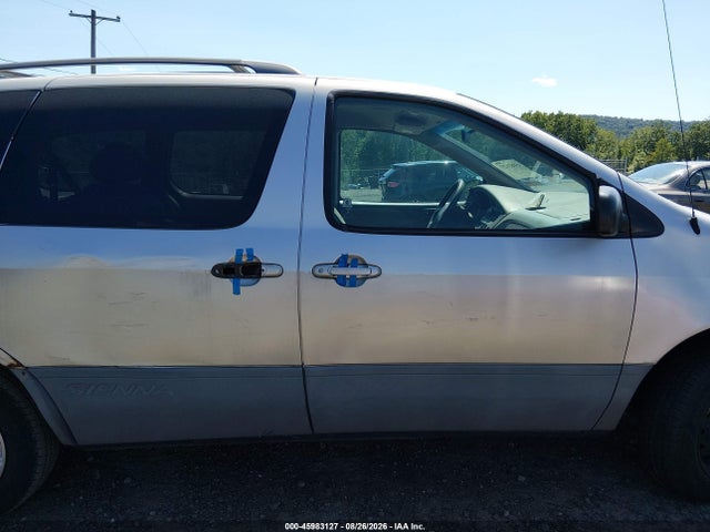Aukcja sprzedaży 2001 Toyota Sienna Le, vin: 4T3ZF13C11U382005, numer aukcji: 45983127