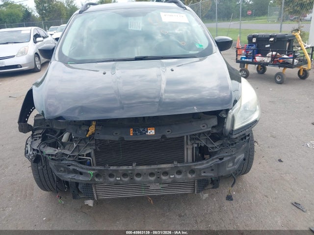 Продажа на аукционе авто 2016 Ford Escape Se, vin: 1FMCU9GX6GUB50153, номер лота: 45983139