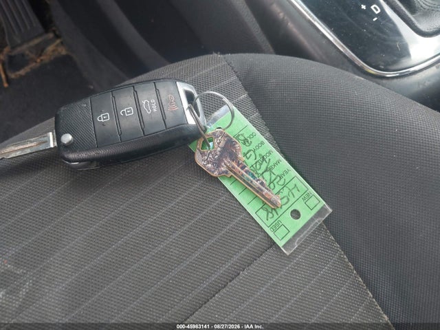 45983141 :رقم المزاد ، 3KPFL4A78JE197108 vin ، 2018 Kia Forte Lx مزاد بيع