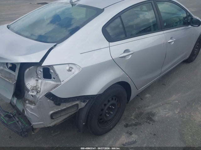 45983141 :رقم المزاد ، 3KPFL4A78JE197108 vin ، 2018 Kia Forte Lx مزاد بيع