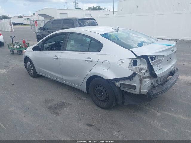 45983141 :رقم المزاد ، 3KPFL4A78JE197108 vin ، 2018 Kia Forte Lx مزاد بيع