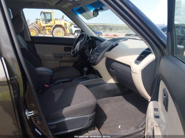 45983146 :رقم المزاد ، KNDJT2A27A7046473 vin ، 2010 Kia Soul ! مزاد بيع