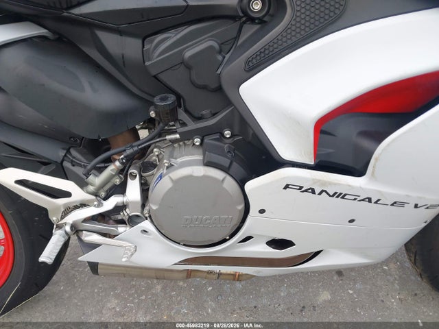 45983219 :رقم المزاد ، ZDMHAATW7PB010873 vin ، 2023 Ducati Panigale V2 مزاد بيع