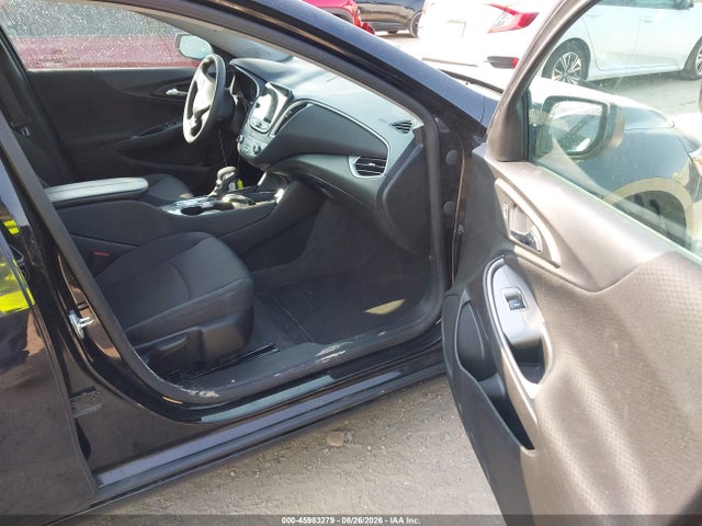 1G1ZD5ST7SF140491 Chevrolet Malibu Fwd 1lt