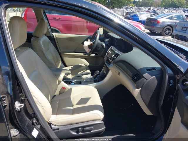 Продажа на аукционе авто 2015 Honda Accord Ex-l V-6, vin: 1HGCR3F84FA000556, номер лота: 45983298