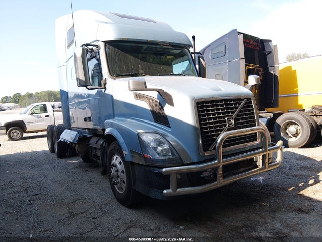 Aukcja sprzedaży 2012 Volvo Vn, vin: 4V4NC9TH1CN544487, numer aukcji: 45983307