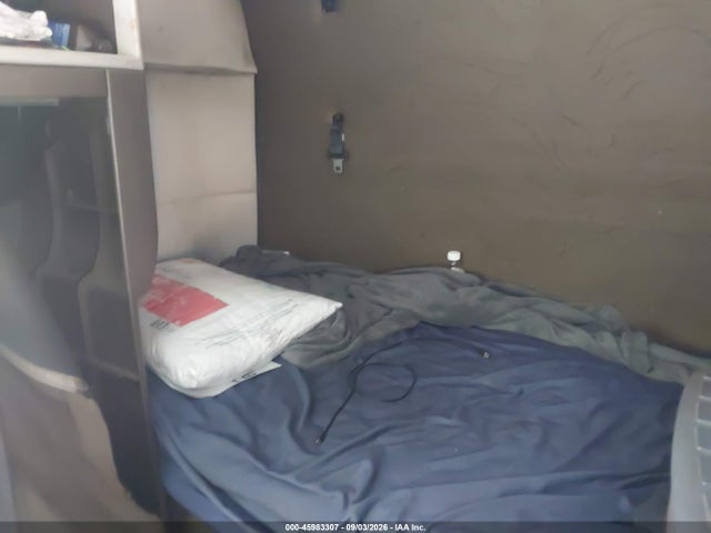45983307 :رقم المزاد ، 4V4NC9TH1CN544487 vin ، 2012 Volvo Vn مزاد بيع