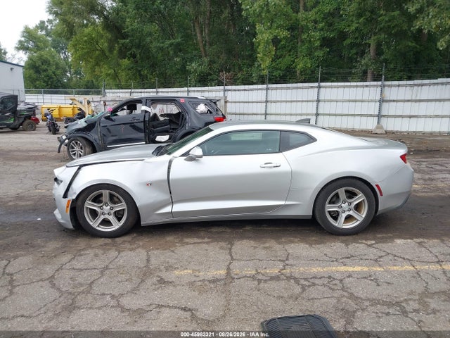 45983321 :رقم المزاد ، 1G1FB1RX9J0123042 vin ، 2018 Chevrolet Camaro 1lt مزاد بيع