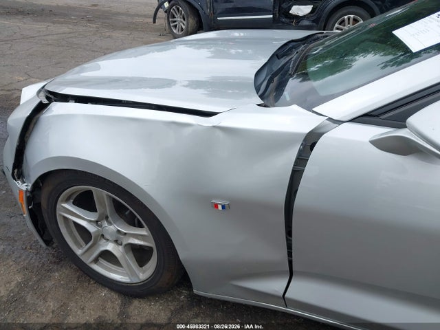 45983321 :رقم المزاد ، 1G1FB1RX9J0123042 vin ، 2018 Chevrolet Camaro 1lt مزاد بيع
