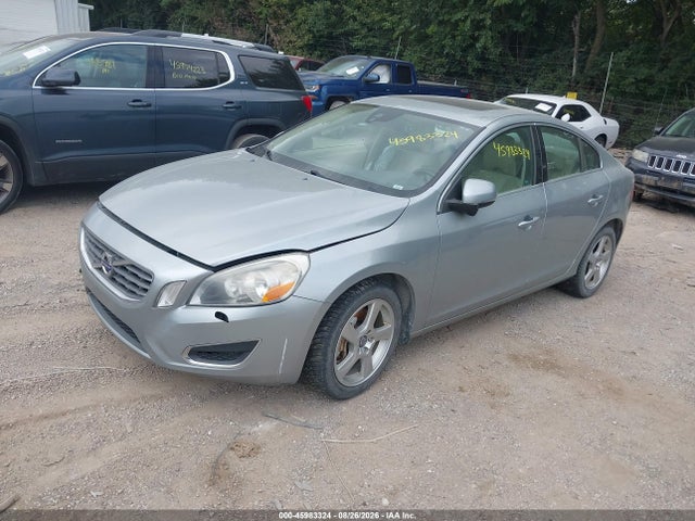 2013 Volvo S60 T5 მანქანა იყიდება აუქციონზე, vin: YV1612FH6D2210591, აუქციონის ნომერი: 45983324