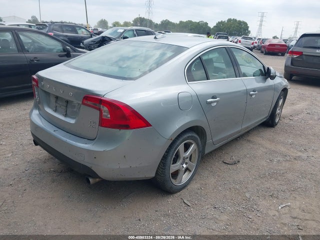 2013 Volvo S60 T5 მანქანა იყიდება აუქციონზე, vin: YV1612FH6D2210591, აუქციონის ნომერი: 45983324